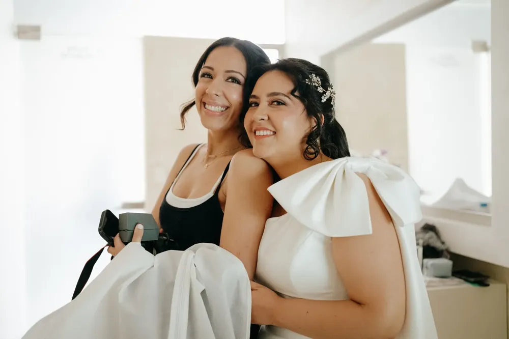 Getting ready, wedding in Mexico