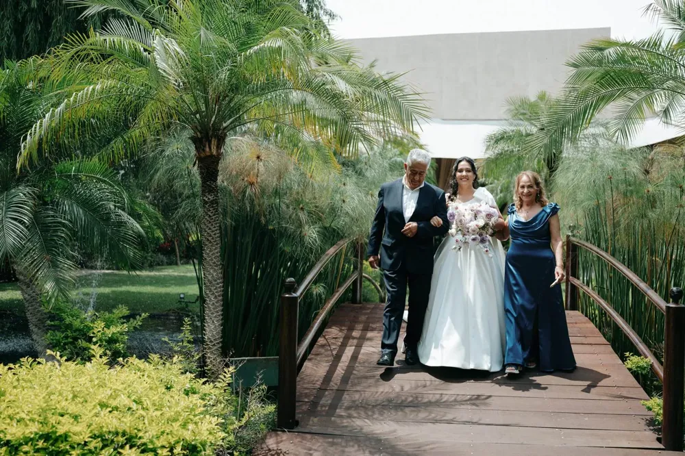 Real wedding in Mexico by Inquadratura