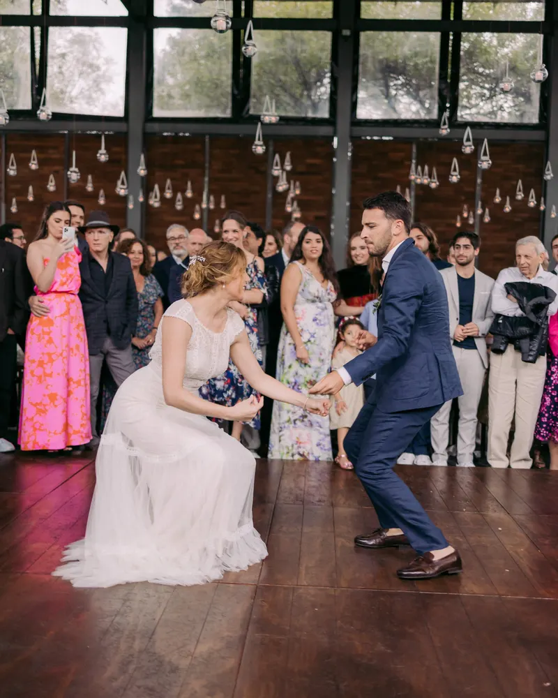Batya and Joel dancing at Jardín Basilico, Valle de Bravo