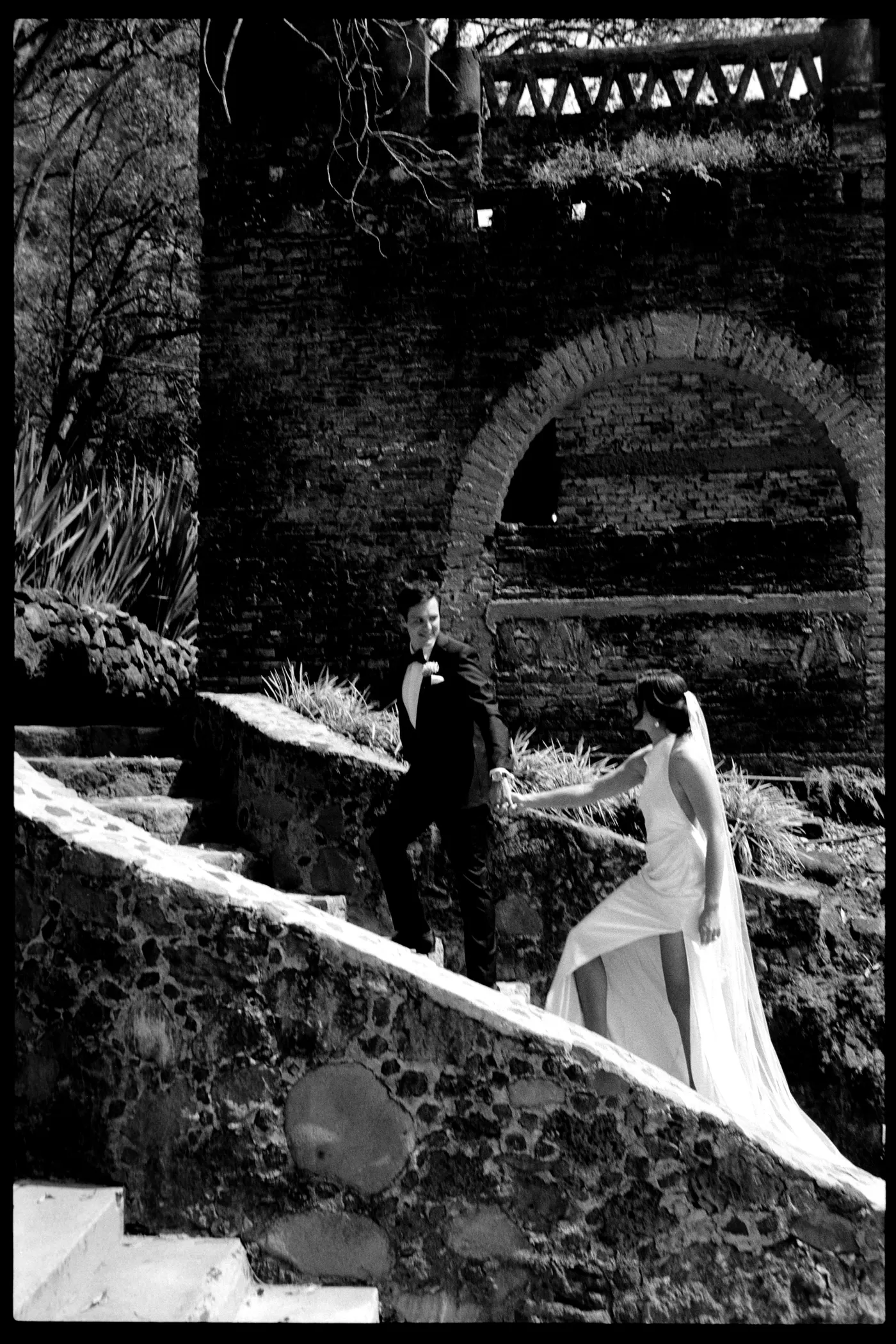 Kiara and Pablo, wedding photographed on film — photo 7