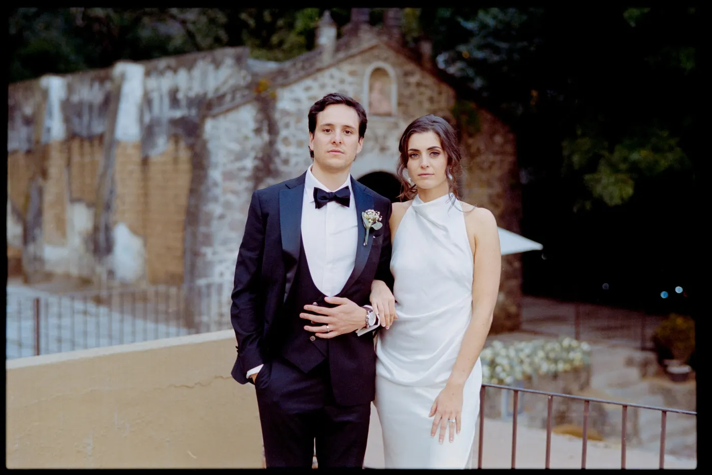 Kiara and Pablo, wedding photographed on film — photo 8