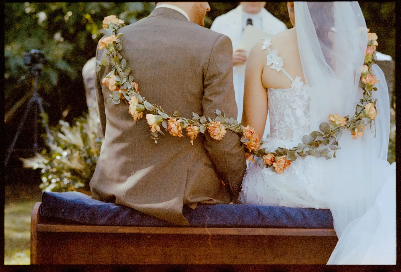 Kiara and Pablo, wedding photographed on film — photo 14