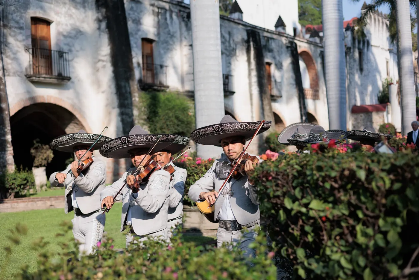 Hacienda wedding in Mexico — photo 8